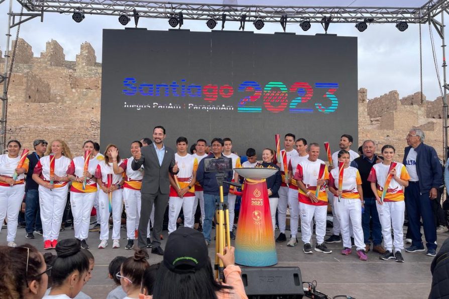 #Santiago2023: Antorcha de los Juegos Panamericanos y Parapanamericanos recorrió Antofagasta de punta a punta