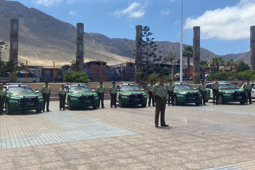 Delegada Presidencial participó de la entrega de 14 nuevos vehículos para Carabineros de Antofagasta