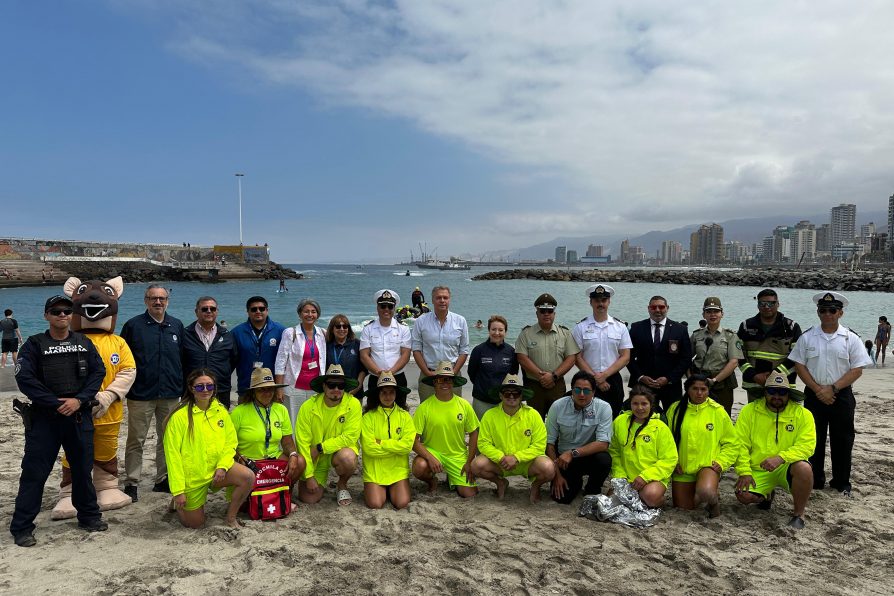 Autoridades inician la temporada de verano en playas habilitadas de la comuna