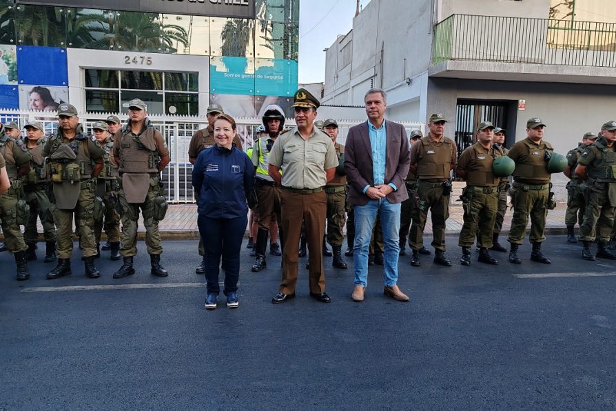 DPR Antofagasta, Carabineros y Municipalidad realizaron masiva intervención en plaza Sotomayor de Antofagasta