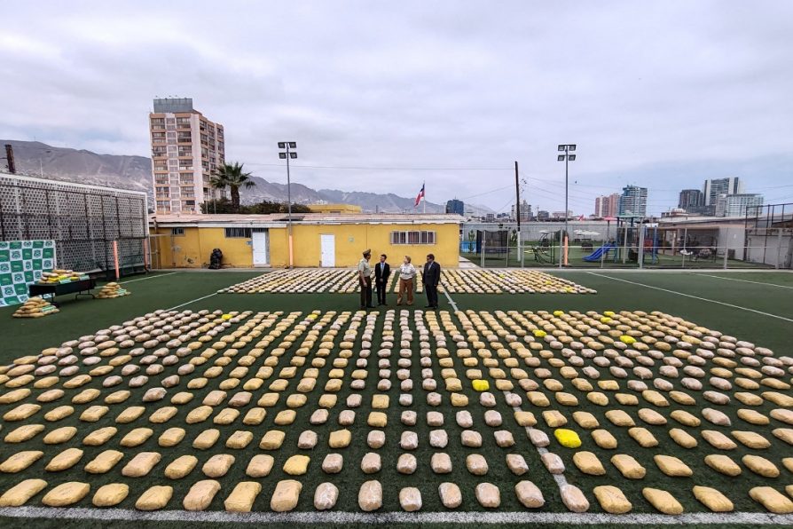 Más de 3 mil millones de pesos en droga saca de circulación Carabineros en dos procedimientos