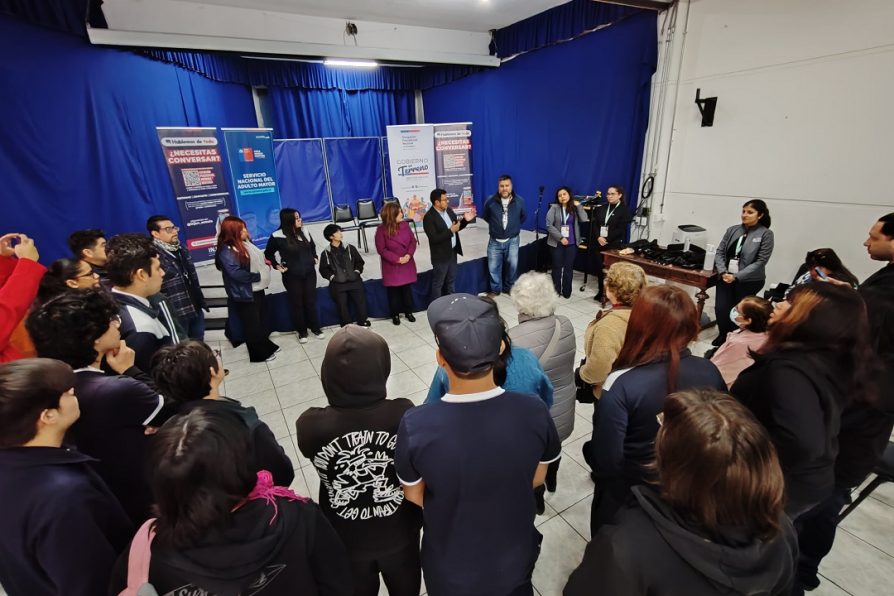 Gobierno en Terreno: con coordinación de DPR Antofagasta, SENAMA, INJUV y U. Santo Tomás realizan encuentro intergeneracional para promover buen trato hacia personas mayores
