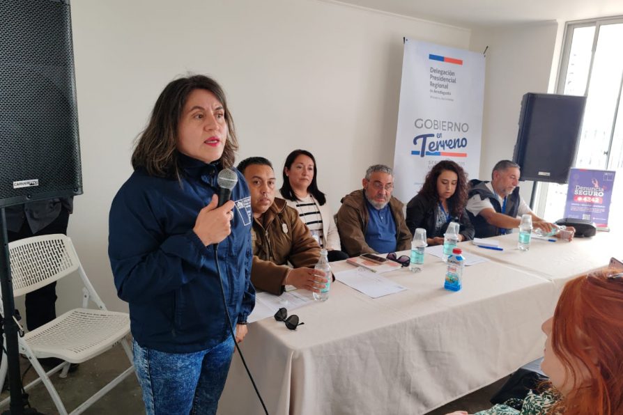 Con dos diálogos ciudadanos sobre seguridad pública continuó el despliegue del programa Gobierno en Terreno en Antofagasta
