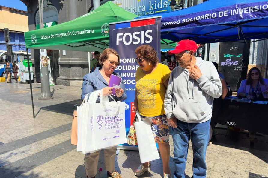 Feria de servicios públicos conmemoró el Día Internacional de la Eliminación de la Violencia Contra las Mujeres: Una Ley en Nombre de Todas